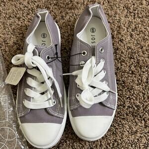 Josiny Low Grey Canvas Sneakers Size 6 - NEW
